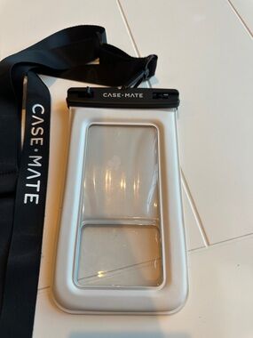 case-mate White Waterproof Phone Pouch with Black Lanyard and Clear Window
